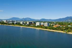 Mercure Hotel Harbourside Cairns