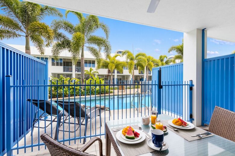 Hotel Oaks Lagoons