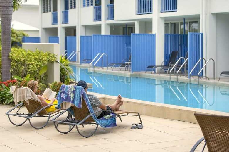 Hotel Oaks Lagoons