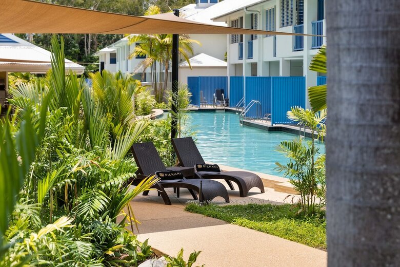 Hotel Oaks Lagoons