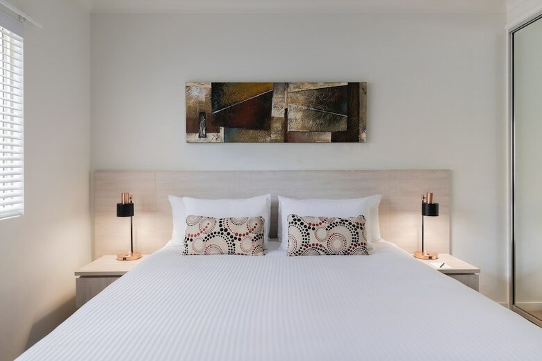 Hotel Oaks Lagoons