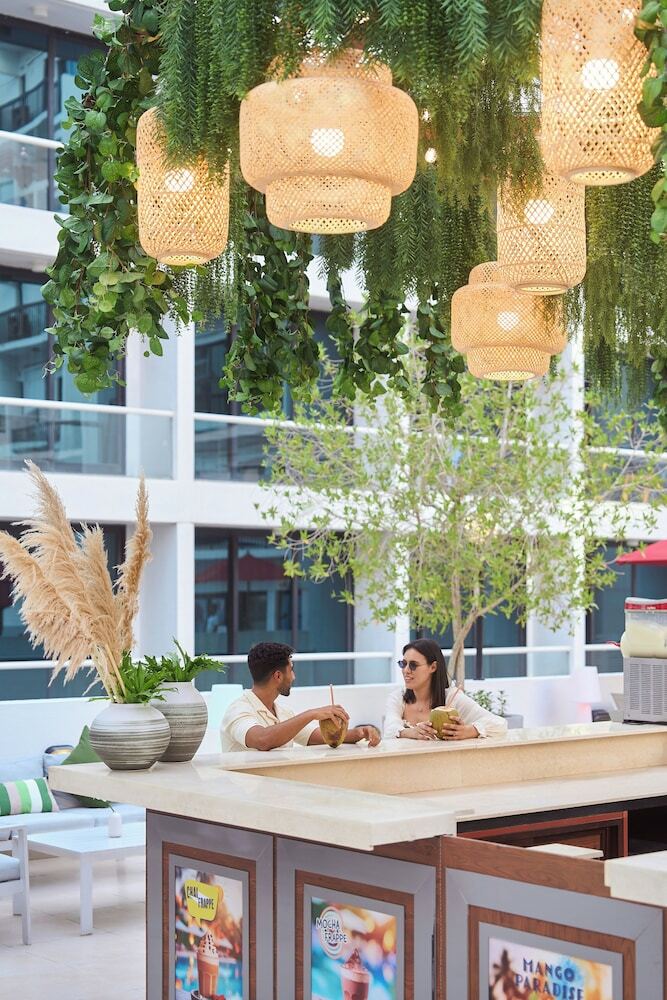 Golden Sands Hotel Apartments