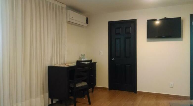 Country Hotel&suites