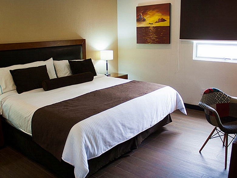 Country Hotel&suites
