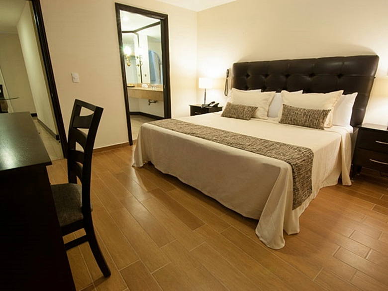Country Hotel&suites