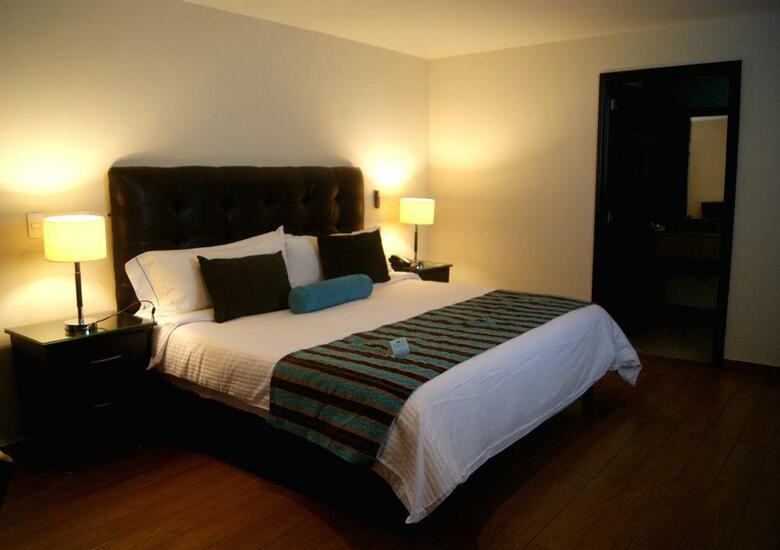 Country Hotel&suites