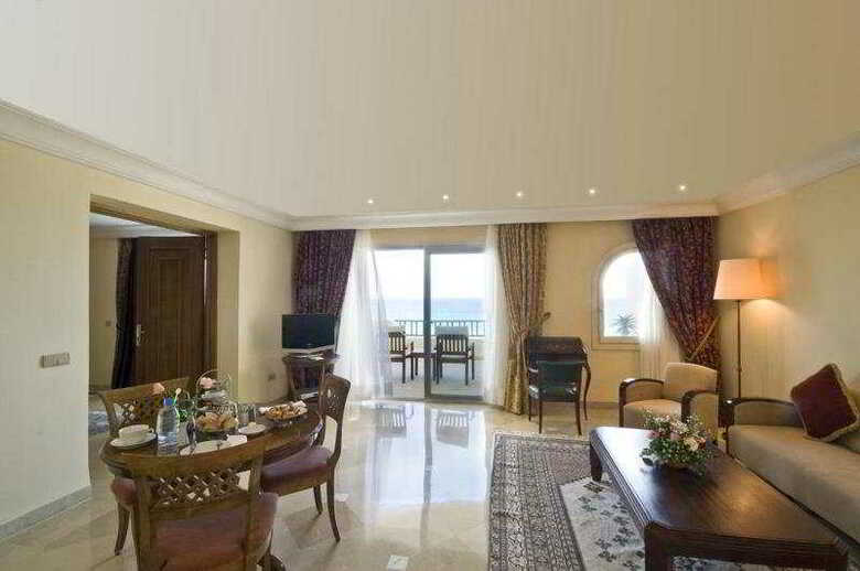 Hotel M�venpick Ulysse Palace & Thalasso