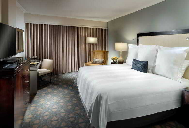 Hotel Wyndham Riverfront