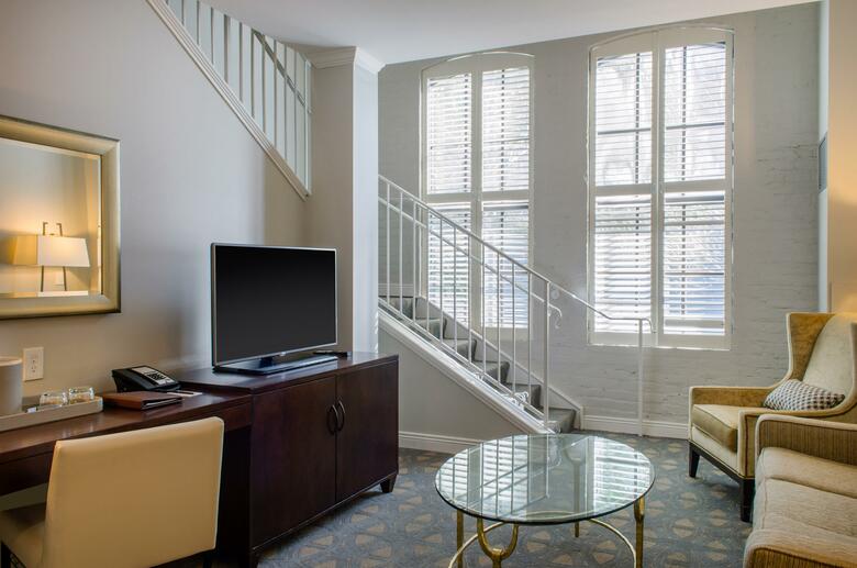 Hotel Wyndham Riverfront