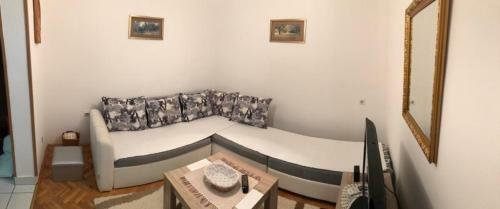 Apartment Babin Do