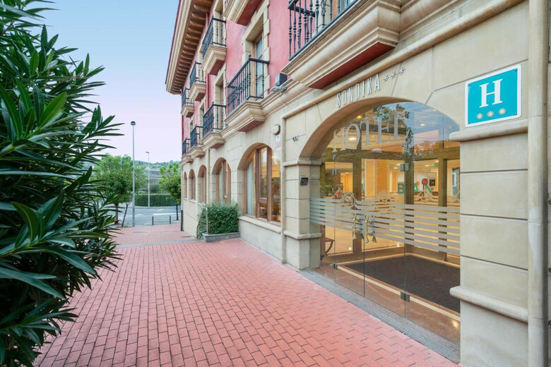 Hotel Blu Sondika