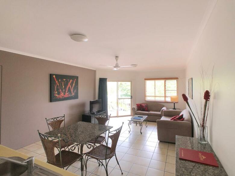 Hotel Australis Cairns Beach Resort