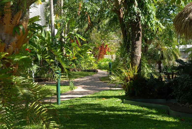 Hotel Australis Cairns Beach Resort