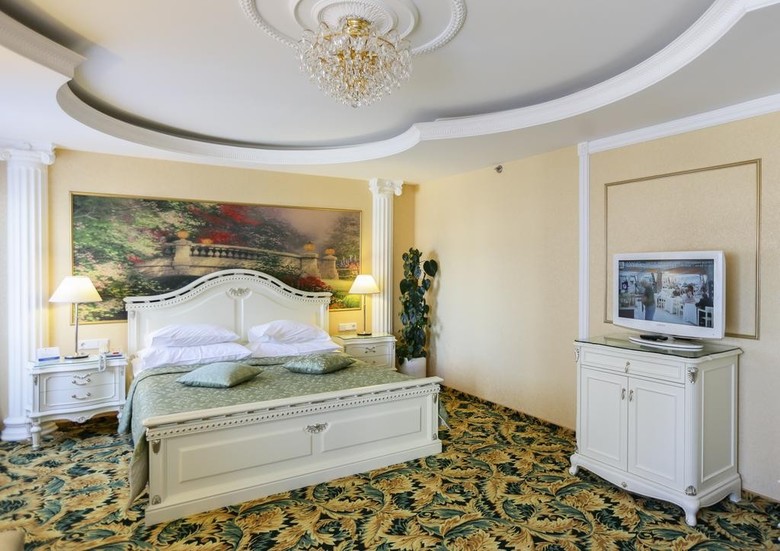 Izmailovo Alfa Hotel