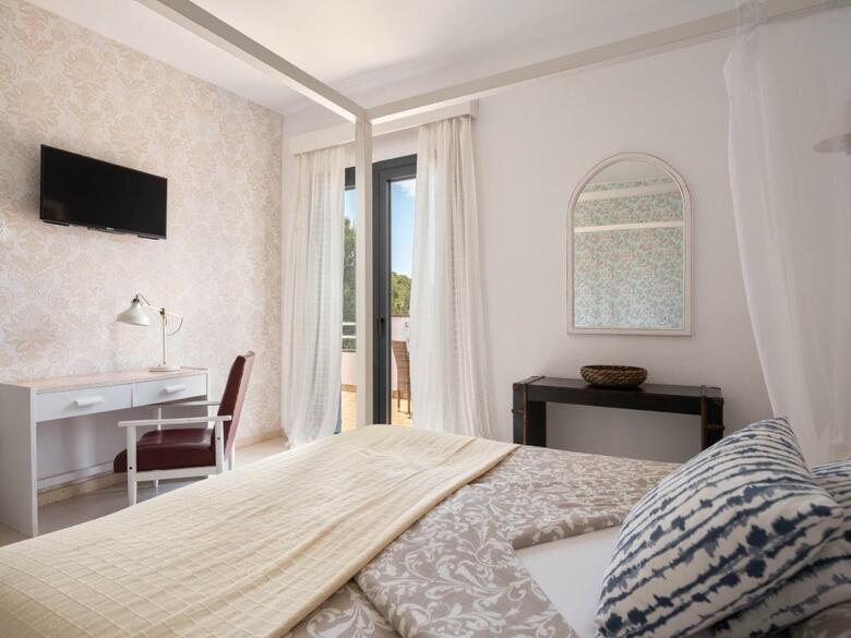 Bella Colina Vintage Hotel 1953