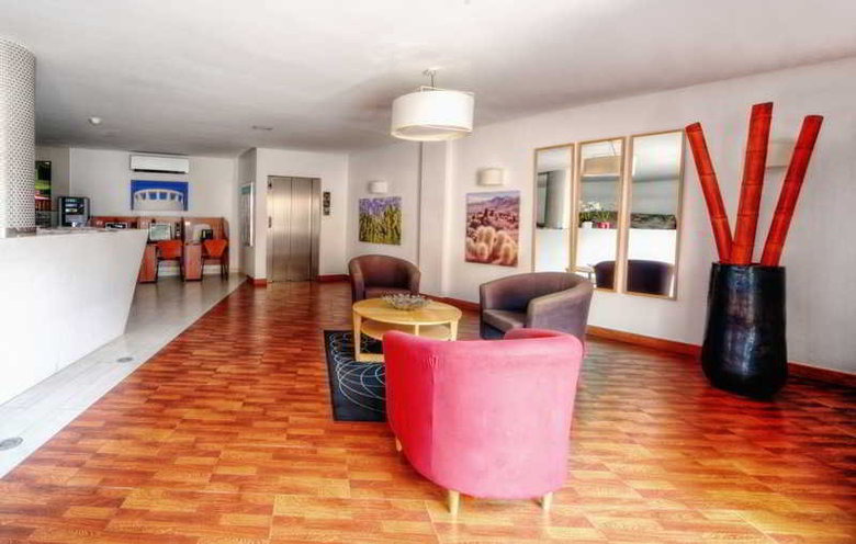 Apartamentos Altair