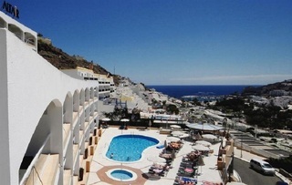 Apartamentos Altair