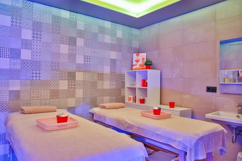 Moon Hotel & Spa