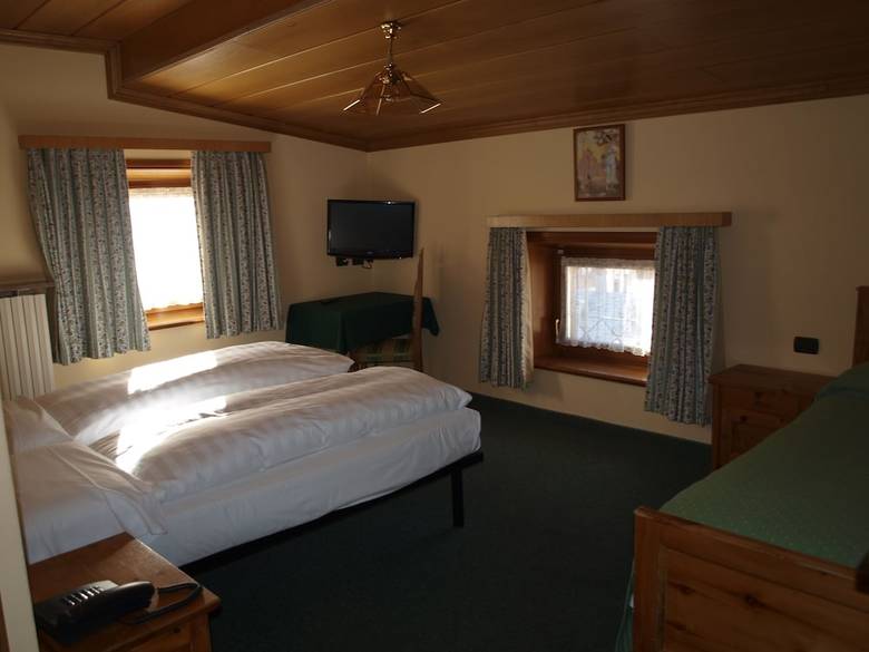 Hotel Alpina