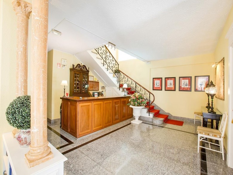 Hotel Don C�ndido