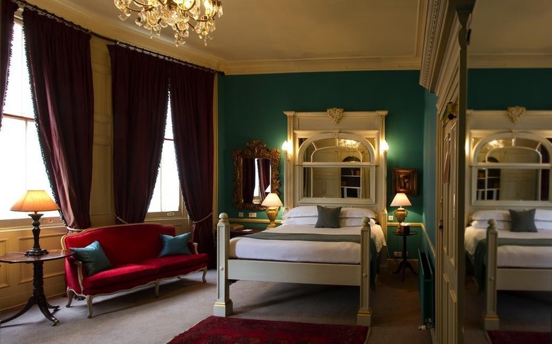 Hotel The Gore (.)