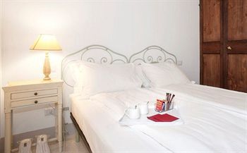Bed & Breakfast Palazzo Olivia Rooms & Apartments