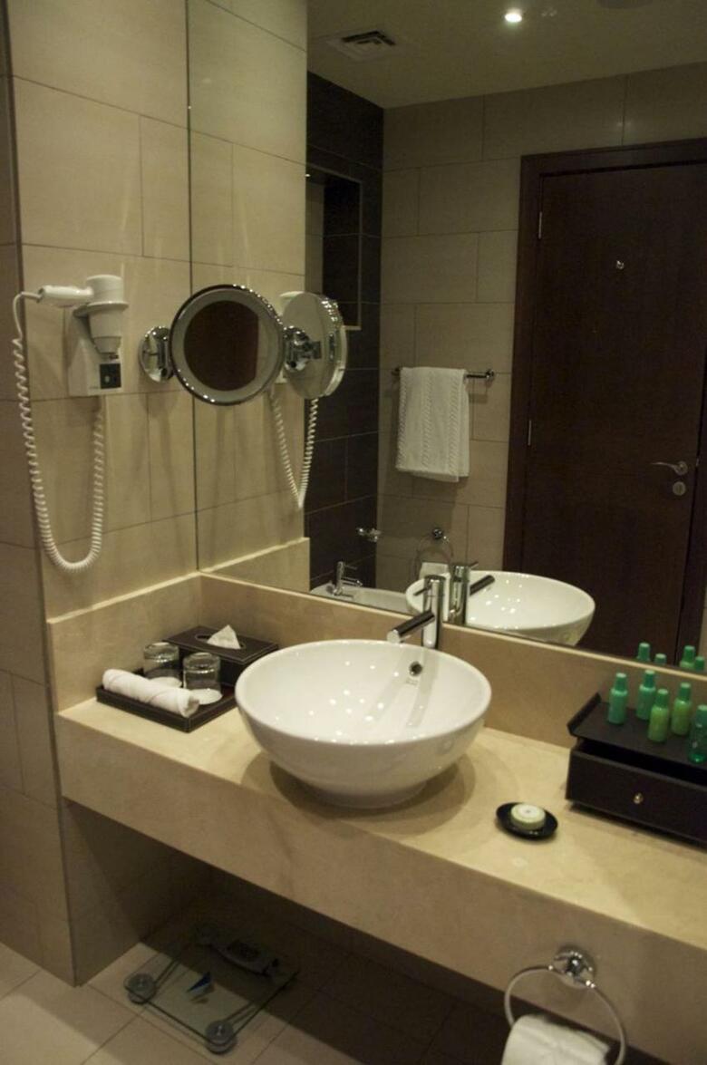 Ramada Downtown Hotel Abu Dhabi