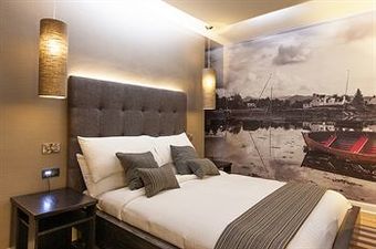 Twelve Picardy Place Hotel