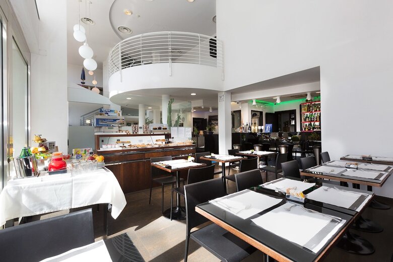 Jc Contemporary Hotel