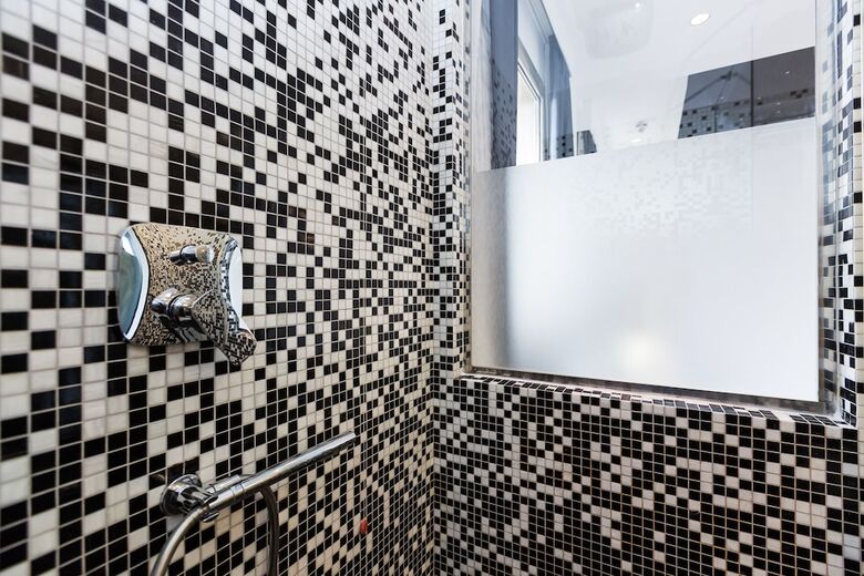 Jc Contemporary Hotel