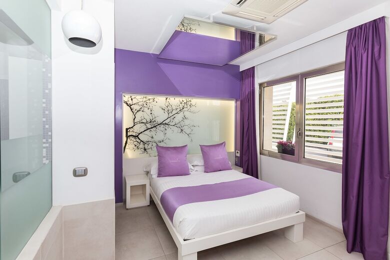 Jc Contemporary Hotel