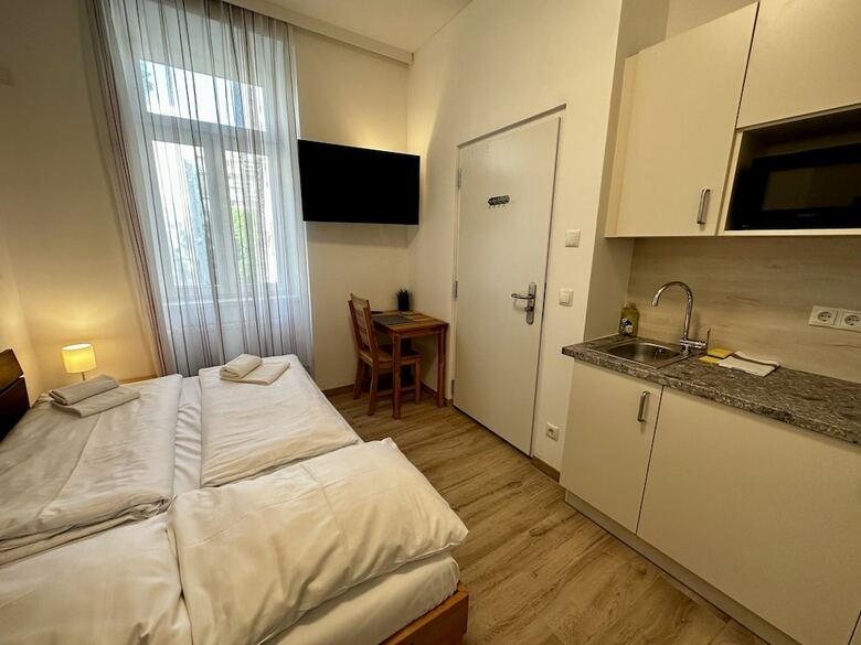 Hotel Ajo Messe