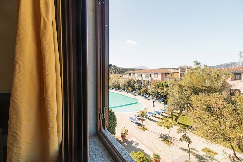 Hotel Albergo Residenziale Gli Ontani****