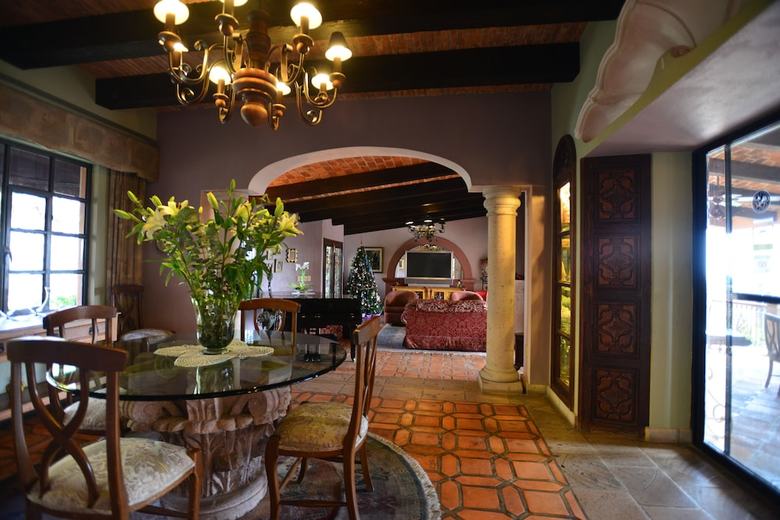 Bed & Breakfast Casa Tres Leones