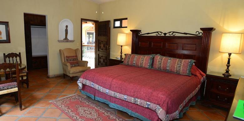 Bed & Breakfast Casa Tres Leones