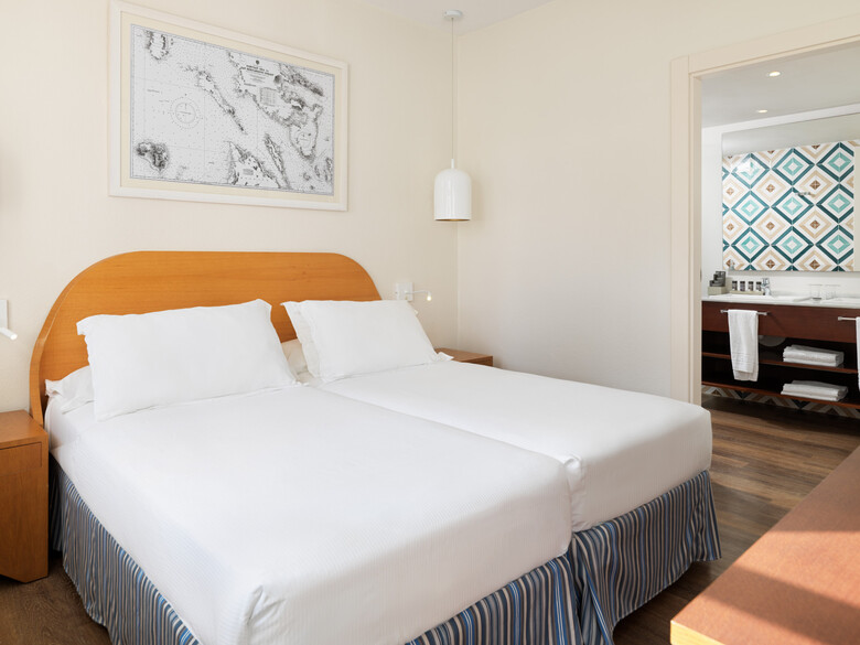 Hotel H10 Ocean Suites
