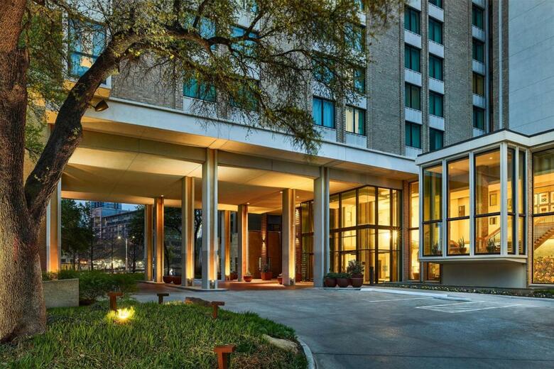 Hotel The Highland Dallas, Curio Collection By Hilton