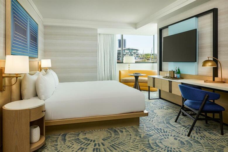 Hotel The Highland Dallas, Curio Collection By Hilton