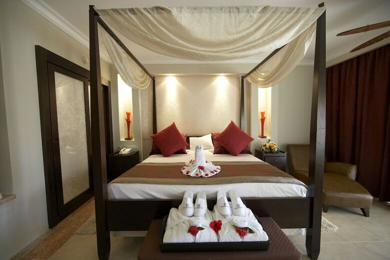 Hotel Majestic Elegance Punta Cana - Luxury All Inclusive