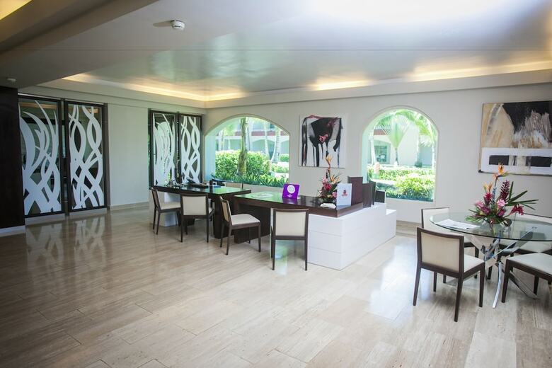 Hotel Majestic Elegance Punta Cana - Luxury All Inclusive