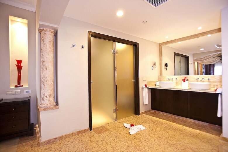 Hotel Majestic Elegance Punta Cana - Luxury All Inclusive