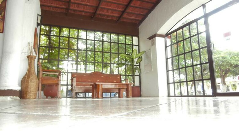 Hotel Hacienda