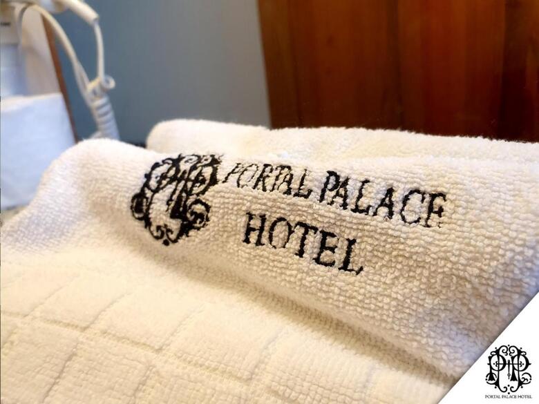 Portal Palace Hotel