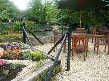Hotel Upper Reaches (.)