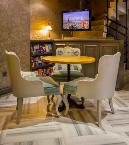 Hotel Aston Residence