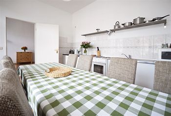 Old Town Apartments Sch�nhauser Allee