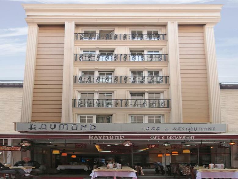 Raymond Hotel