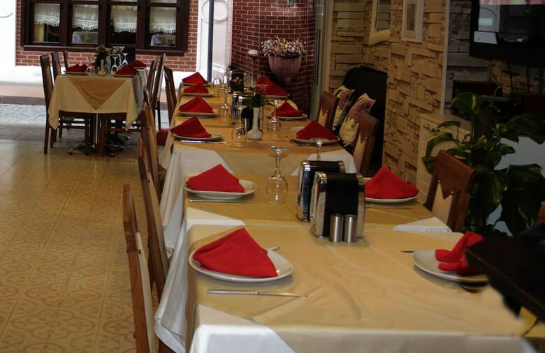 Raymond Hotel