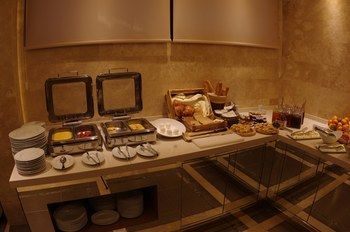 Peyk Hotel