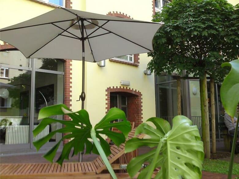 Hotel 103